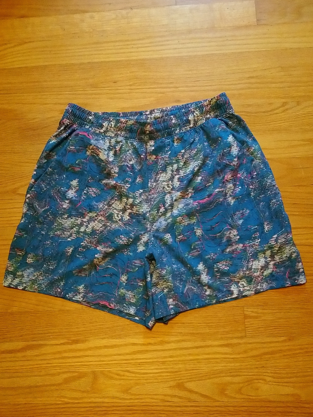 Lululemon athletica MEN'S Teal Multicolor Abstract Elastic-Waist Athletic Shorts